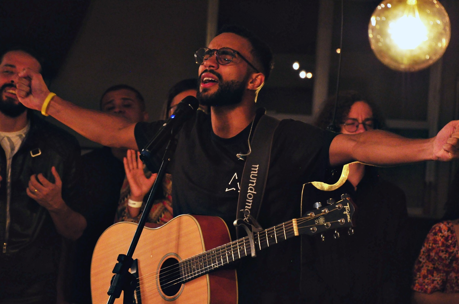 Junior Ferraz lança sua versão do clássico Porque Ele Vive pela Nova Fase Music